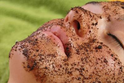 Кофейная маска на лице Кофейная маска на лице